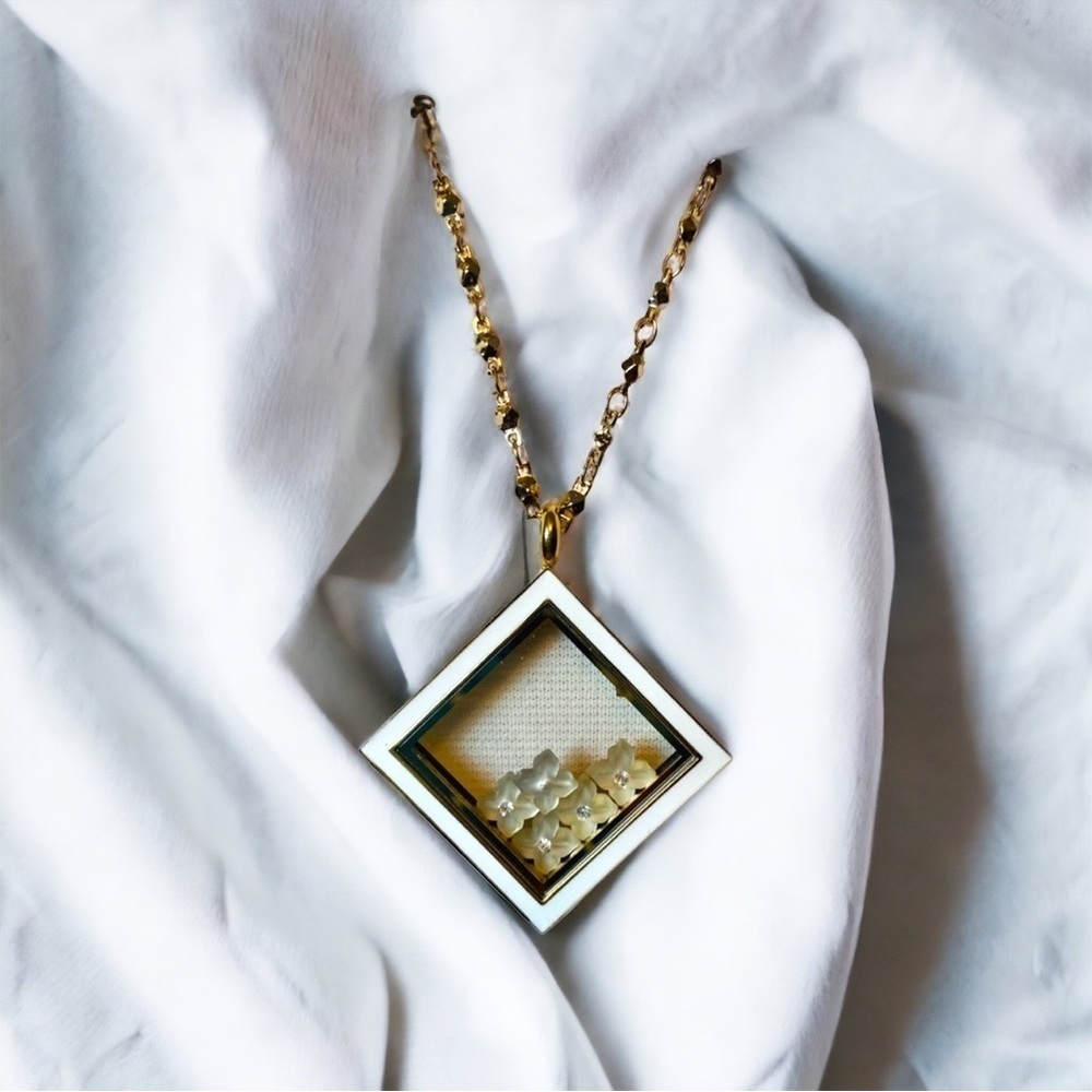 South Hill  metal necklace
